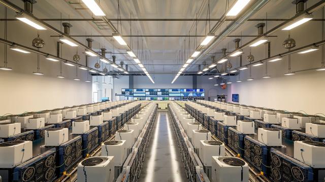 What Is the Role of Miners in Blockchain Networks? What Is the Role of Miners in Blockchain Networks?